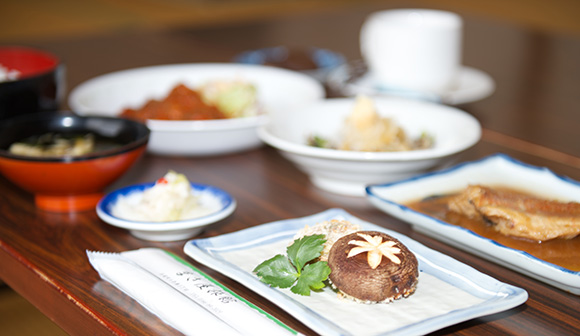 ��H(�����`)1