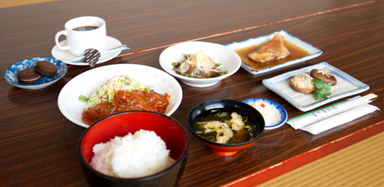 ��H(�����`)9